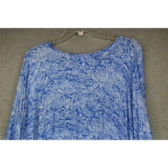 Natori Blue and White Floral Cover-Up-Size Medium-Beachy- Soft-Batwing Sleeves - Picture 7 of 7